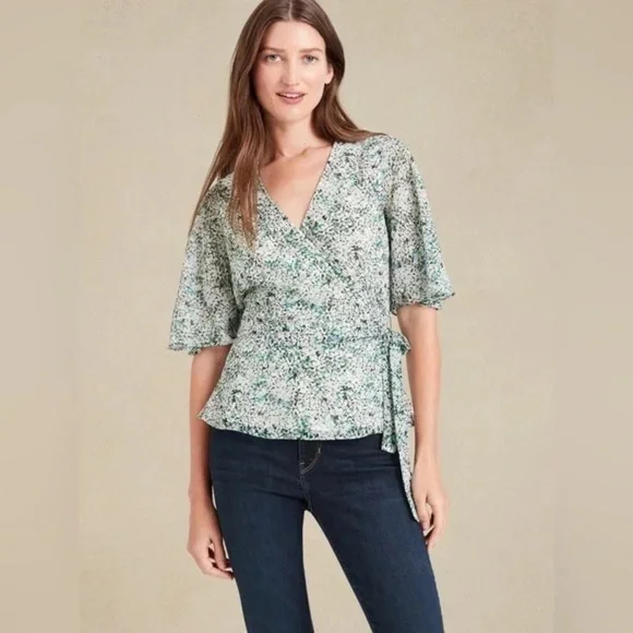 Banana Republic | Wrap Blouse Blue Jasmine Floral Size Small - Picture 5 of 5